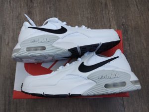 NIKE Air Max Excee Shoe - Men329.jpg
