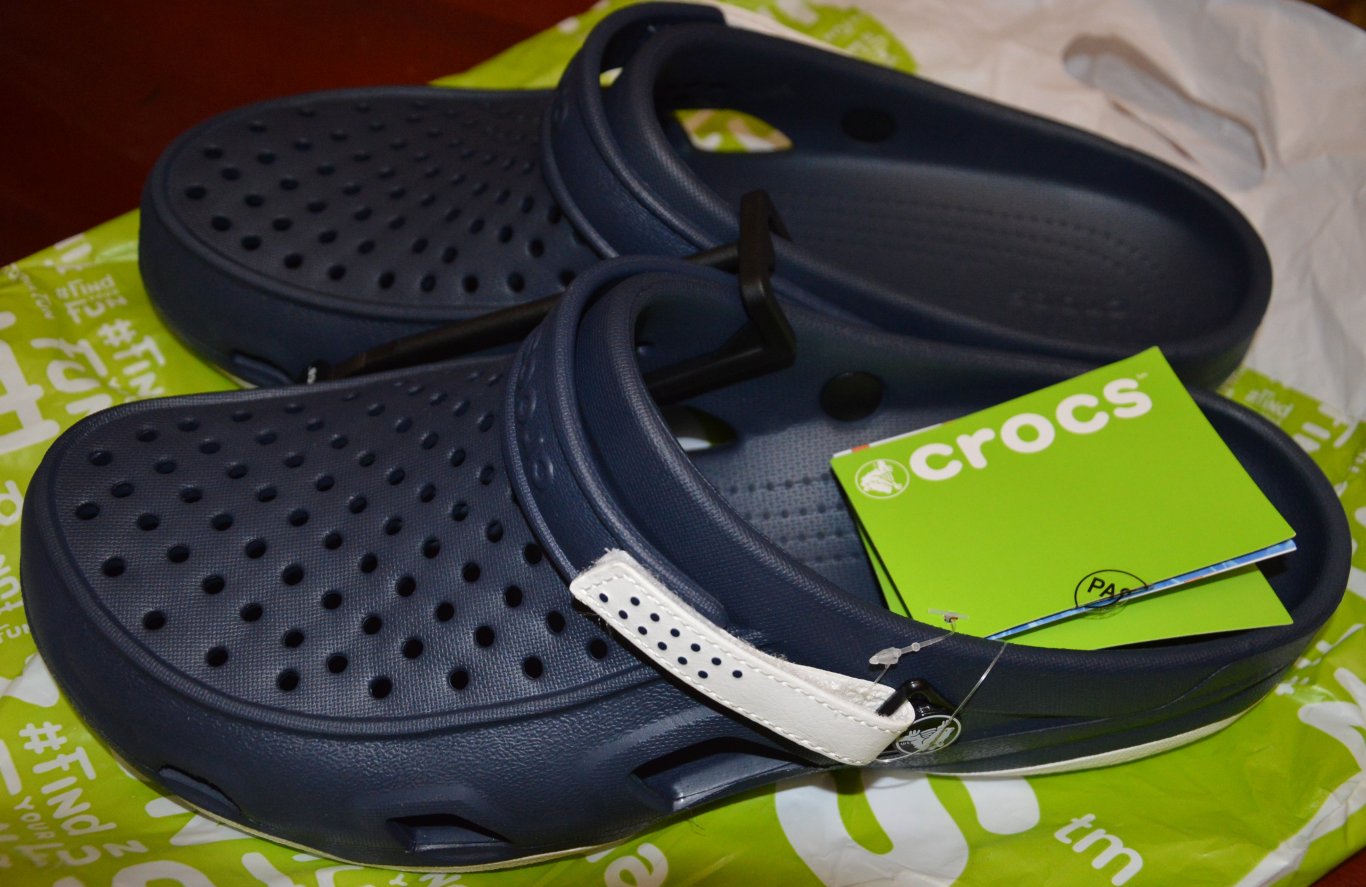 crocs (2).JPG